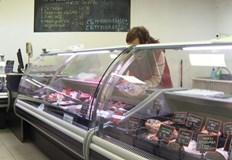 Не бързаме да зареждаме защото хората все още питат и