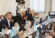 В мотивите за искането си Надежда Йорданова е посочила 9