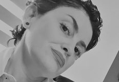 Тази разнобойна управляваща коалиция беше обединена единствено от политическата враждебност