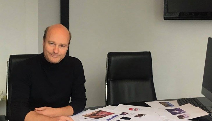 Белият човек няма да оцелее ако няма нормални отношения - човешки и търговски - с Русия. Знам, че моментът е малко нелеп за да отворим такава тема, но други варианти в дългосрочен план няма Белият човек няма да оцелее ако няма нормални отношения - човешки и търговски - с Русия. Знам, че моментът е малко нелеп за да отворим такава тема, но други варианти в дългосрочен план няма