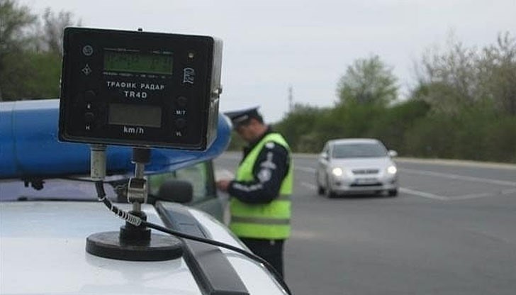 „Пътна полиция“ припомня, че продължава специализираната операция срещу шофирането в нетрезво състояние, като МВР ще следи и за контрола на скоростта, като е изкарало всички камери на пътя