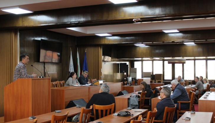 Членовете на Обществения съвет по околна среда заседаваха по едни от най-наболелите теми за русенци - екологичните ефекти за града вследствие на ремонтно-строителните дейности на „ВиК“ ООД – Русе и експлоатацията на Регионалното депо за отпадъци