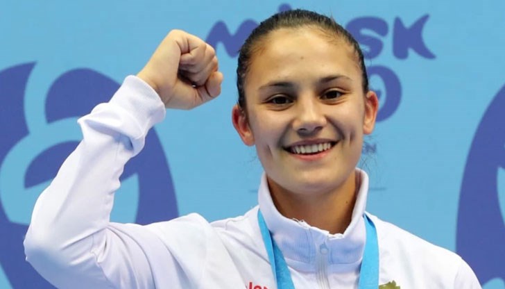 Олимпийската шампионка бе безкомпромисна в новата категория до 61 килограма Олимпийската шампионка бе безкомпромисна в новата категория до 61 килограма
