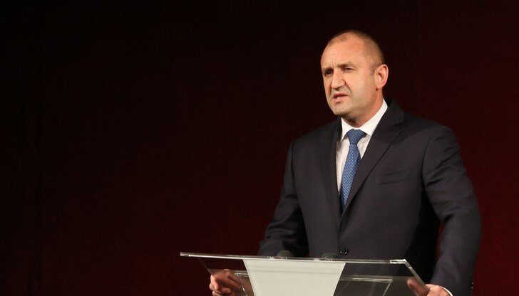 Така президентът Румен Радев коментира темата за войната в Украйна от Португалия, където е на официално посещение Така президентът Румен Радев коментира темата за войната в Украйна от Португалия, където е на официално посещение