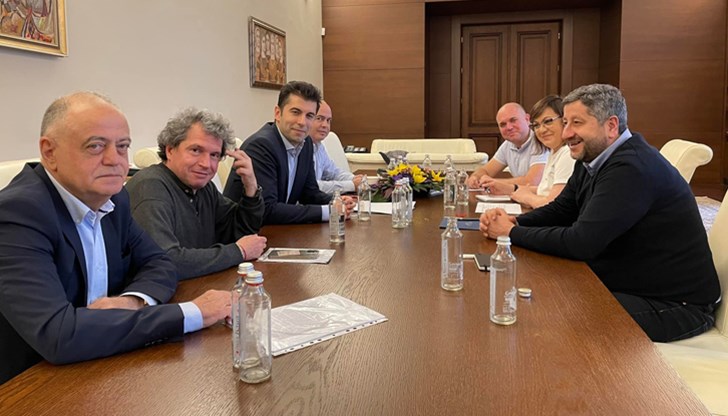 Според изследването напрежението в коалицията е резултат от безпринципни договорки за постове Според изследването напрежението в коалицията е резултат от безпринципни договорки за постове