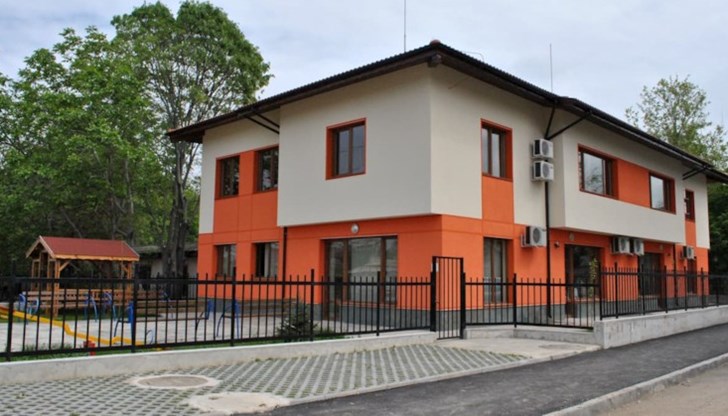 Късно снощи бяха ремонтирани водопроводните тръби, а отоплението и електричеството са възстановени Късно снощи бяха ремонтирани водопроводните тръби, а отоплението и електричеството са възстановени