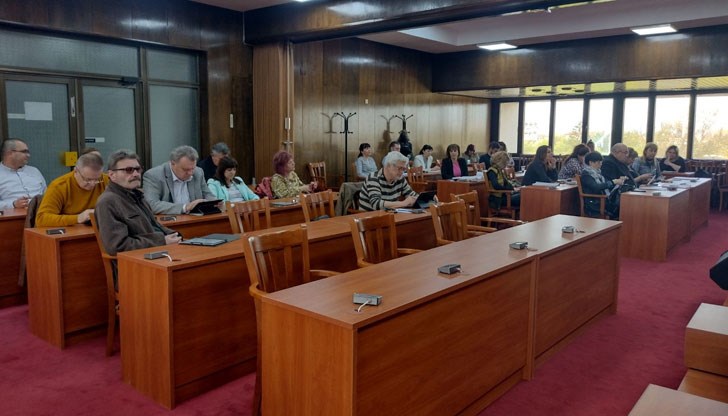 В момента се провеждат съвместните комисии по Бюджет и финанси и Икономика, инвестиции, земеделие и туризъм