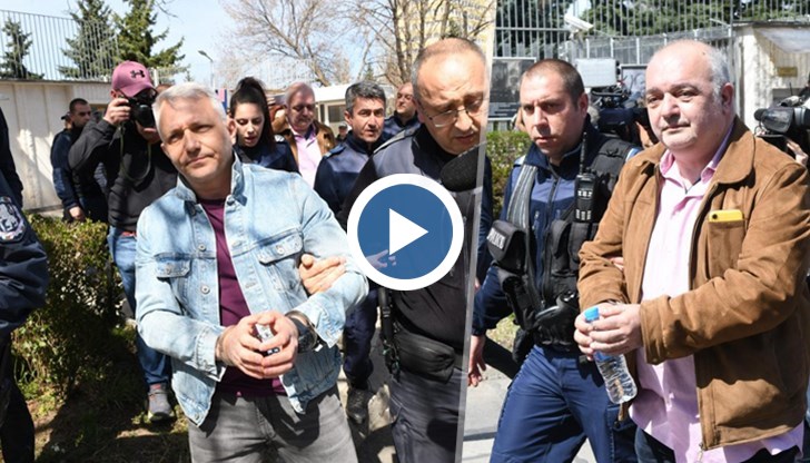 Хаджигенов и Бабикян заляха Руското посолство с червена боя, полицията ги арестува
