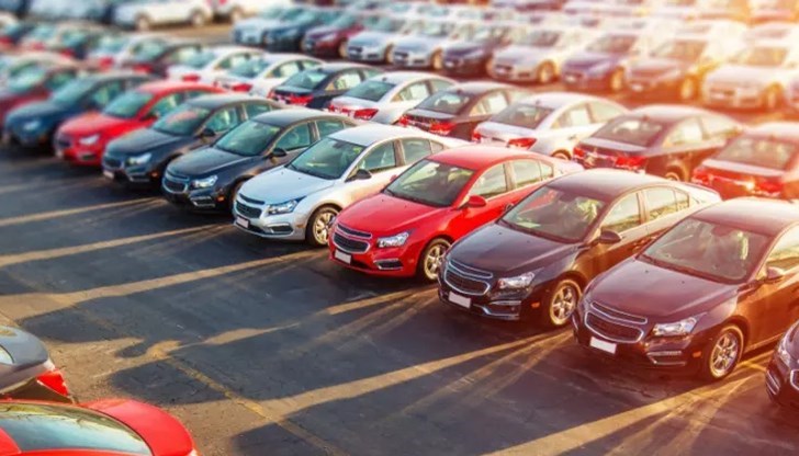 Вносът на нови автомобили в страната ни през последните месеци е много труден, а на употребяваните цените са се завишили с 30%