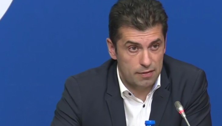 „ПП е политическа партия, която ще защитава изцяло българския интерес – независима, свободна и просперираща България. За съжаление, в близкото и по-далечно минало, Русия е третирала страната ни като пета колония", заяви премиерът „ПП е политическа партия, която ще защитава изцяло българския интерес – независима, свободна и просперираща България. За съжаление, в близкото и по-далечно минало, Русия е третирала страната ни като пета колония", заяви премиерът