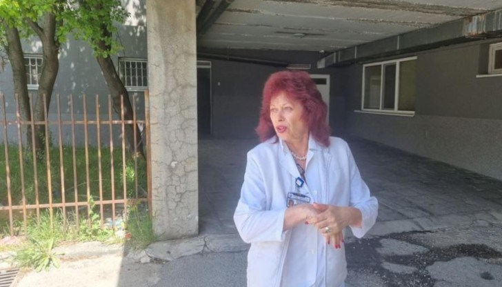 „Проблемът е, че в бургаската съдебна медицина има прекалено много тела на покойници и най-вече на бежанци, станаха днес девет. Основно са починали вследствие на измръзване или от сърдечна недостатъчност”, заяви д-р Милева „Проблемът е, че в бургаската съдебна медицина има прекалено много тела на покойници и най-вече на бежанци, станаха днес девет. Основно са починали вследствие на измръзване или от сърдечна недостатъчност”, заяви д-р Милева