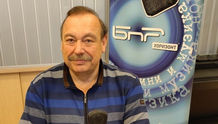 "В обкръжението на Путин няма хора, които биха се осмелили да изкажат различно от неговото мнение", категоричен бе Гудков "В обкръжението на Путин няма хора, които биха се осмелили да изкажат различно от неговото мнение", категоричен бе Гудков