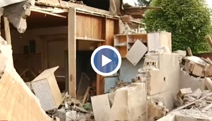 „Имаме служители в кметството и служебно камионче, с което можем да помогнем за извозването на отпадъците. Toва е еквивалент на бомба“, заяви кметът на Брестовица