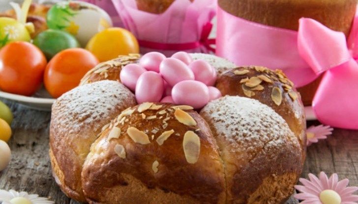 Младите хора ще раздадат 300 козунака в знак на съпричастност с бягащите от войната хора Младите хора ще раздадат 300 козунака в знак на съпричастност с бягащите от войната хора