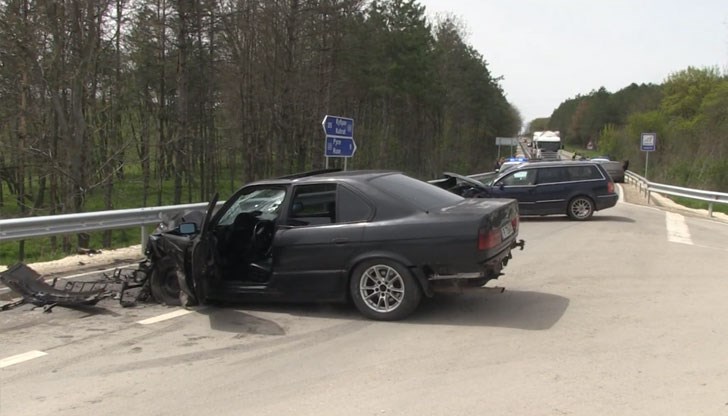В инцидента са участвали три автомобила В инцидента са участвали три автомобила