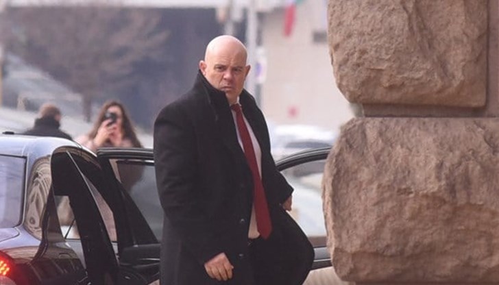 Пленумът на ВСС ще се произнесе в понеделник по редовността и допустимостта на предложението на Надежда Йорданова Пленумът на ВСС ще се произнесе в понеделник по редовността и допустимостта на предложението на Надежда Йорданова