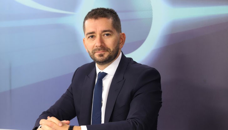 Властта е импотентна. Времето работи за Борисов