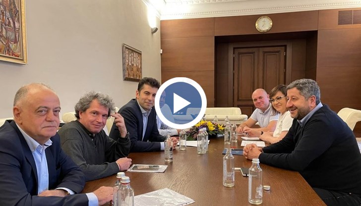„Има такъв народ" обвини премиера Кирил Петков, че тайно е обещал страната ни да даде „зелена светлина" за еврочленството на Република Северна Македония през юни