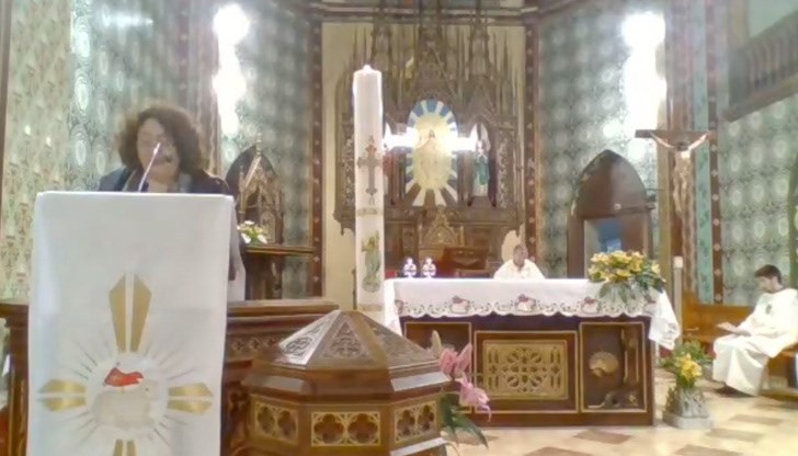 „Възкресението Христово, победата на живота над смъртта, ни припомня, че Бог създаде човека и го създаде добър. Ние трябва да носим добро, особено сега, когато дойде и тази страшна война в Украйна", казва отец Михал