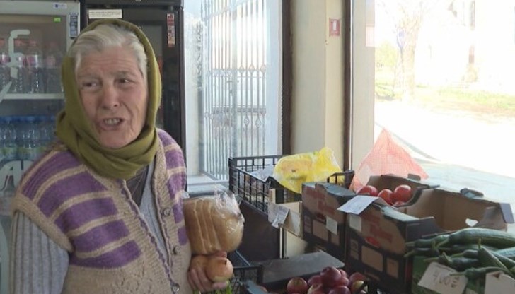 Йонка Симеонова купува само хляб, три главички лук и кисело мляко с най-ниската цена