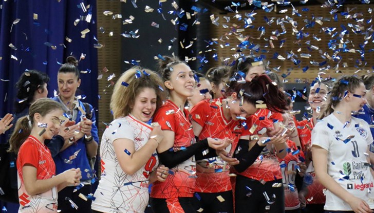 В надпреварата се включиха най-добрите 6 отбора на България