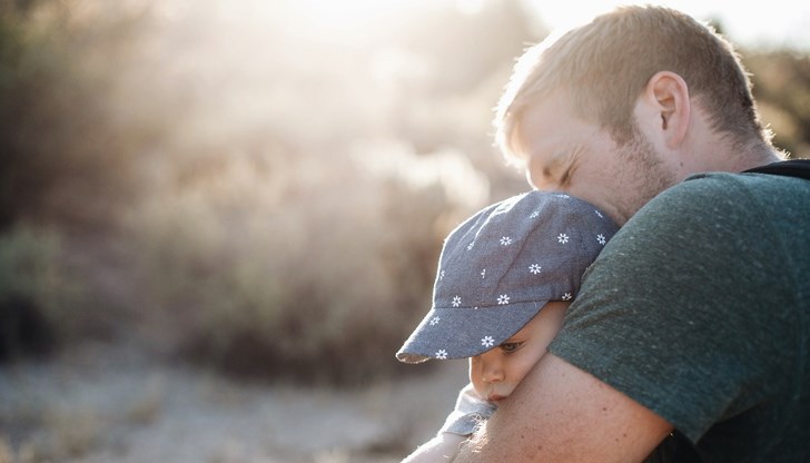 В момента Кодексът на труда предвижда такава закрила само за майките В момента Кодексът на труда предвижда такава закрила само за майките