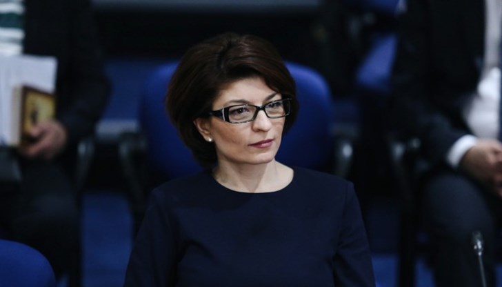 Опорката, която се разпространява, че ГЕРБ има основна вина за това, че Русия е спряла газа, е недостойна, заяви Десислава Атанасова Опорката, която се разпространява, че ГЕРБ има основна вина за това, че Русия е спряла газа, е недостойна, заяви Десислава Атанасова