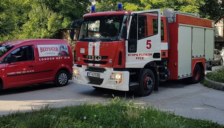 За изминалите почивни дни екипите на пожарната са имали ангажименти към 13 сигнала за произшествия и инциденти