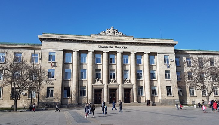 Фирмите, контролирани от Ганев, не са разполагали със собствени средства за придобиването на автомобилите, нито дори са имали банкови сметки Фирмите, контролирани от Ганев, не са разполагали със собствени средства за придобиването на автомобилите, нито дори са имали банкови сметки