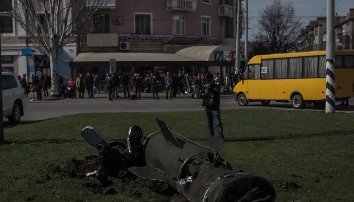 При атаката загинаха най-малко 50 души, 5 от които деца