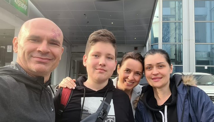 "Когато се оплакваме как живеем във България...отидете до Молдова или Украйна...Тук ще ви се стори Малдивите!", споделя Симо Симеонов "Когато се оплакваме как живеем във България...отидете до Молдова или Украйна...Тук ще ви се стори Малдивите!", споделя Симо Симеонов