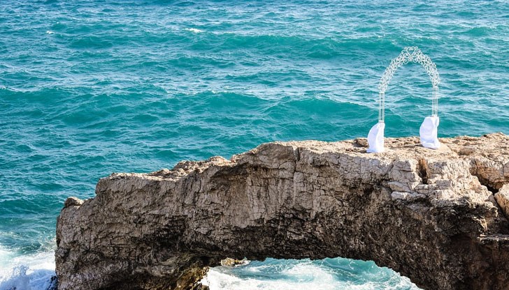 Островът на Афродита е сред водещите европейски дестинации за бракосъчетания