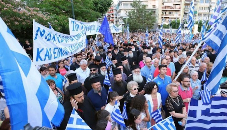 Транспортните компании призовават пътниците да променят датите на пътуване