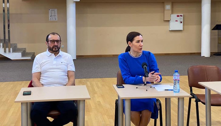 Правителството през последните седмици демонстрира единствено репресии, немощ и некомпетентност, заяви депутатът от ГЕРБ - СДС Правителството през последните седмици демонстрира единствено репресии, немощ и некомпетентност, заяви депутатът от ГЕРБ - СДС