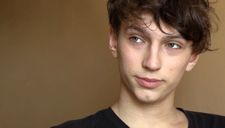 Андрий е едно от многото украински деца, чиито семейства са били разрушени от войната, която Русия започна срещу Украйна Андрий е едно от многото украински деца, чиито семейства са били разрушени от войната, която Русия започна срещу Украйна