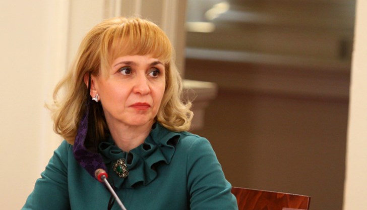 Диана Ковачева поиска и работното време на служителите също да бъде удължено