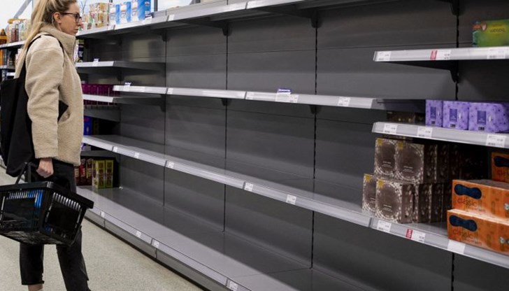 В следващите до две седмици ще излезем с общ антикризисен пакет, заяви финансовият министър В следващите до две седмици ще излезем с общ антикризисен пакет, заяви финансовият министър