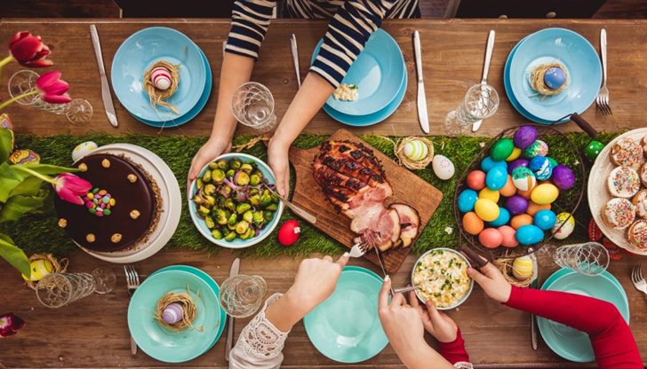 Красиво подредената трапеза подсилва празничното усещане у дома Красиво подредената трапеза подсилва празничното усещане у дома