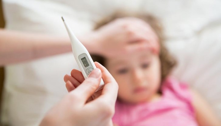 Даването на парацетамол на децата за намаляване на температурата може да доведе до астма, увреждания на сърцето и бъбреците по-късно