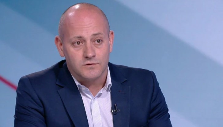 „В криза лидерството е най-важно. Лидерството, държавническото мислене - то е да преведеш хората през криза", каза евродепутатът „В криза лидерството е най-важно. Лидерството, държавническото мислене - то е да преведеш хората през криза", каза евродепутатът