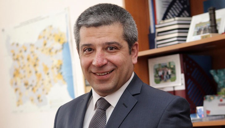 Предшественикът му не се кандидатира повторно Предшественикът му не се кандидатира повторно