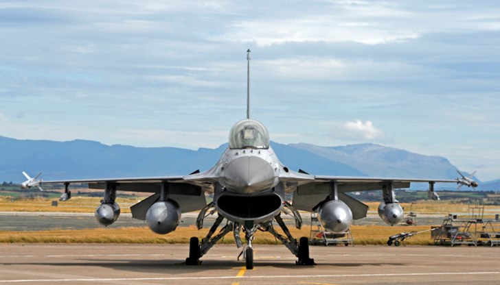 Опасяват се от изтичане на секретни данни за самолетите към Русия Опасяват се от изтичане на секретни данни за самолетите към Русия