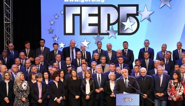 За да се завърнат, ГЕРБ трябва евентуално да се договорят поне с някой от сегашните партньори във властта За да се завърнат, ГЕРБ трябва евентуално да се договорят поне с някой от сегашните партньори във властта