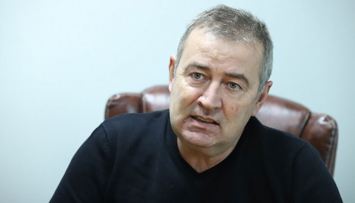 Прогнозата за скок на цената на газа до 40% е спекулативна, заяви Васко Начев