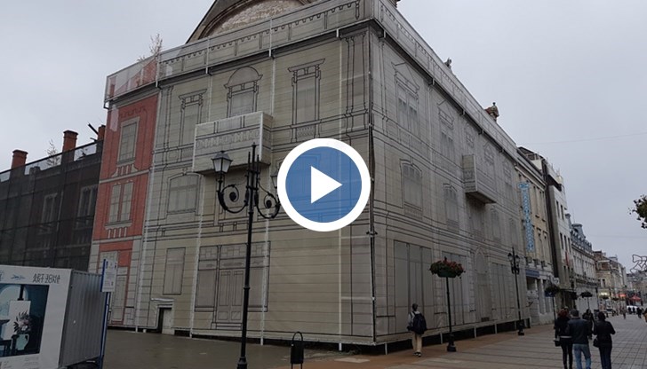 За туристите, архитектурата и инвестирането в защитни декоративни пана