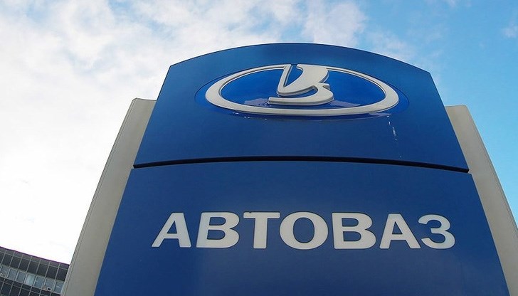 Кой ще получи акциите на автомобилния гигант, както и трите завода в Русия?