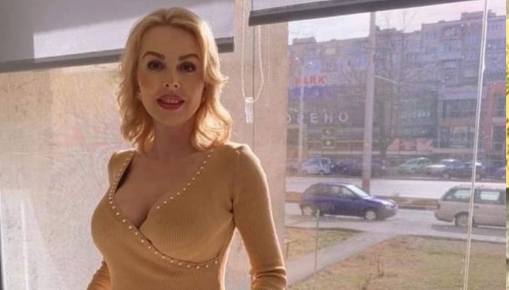 Годините сякаш са подминали 44-годишната Катя Михайлова