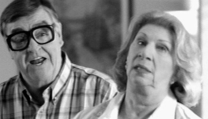 В сериала "Алф" се снима от 1986 г. до 1990 г. в ролята на Ракел Очмонек В сериала "Алф" се снима от 1986 г. до 1990 г. в ролята на Ракел Очмонек