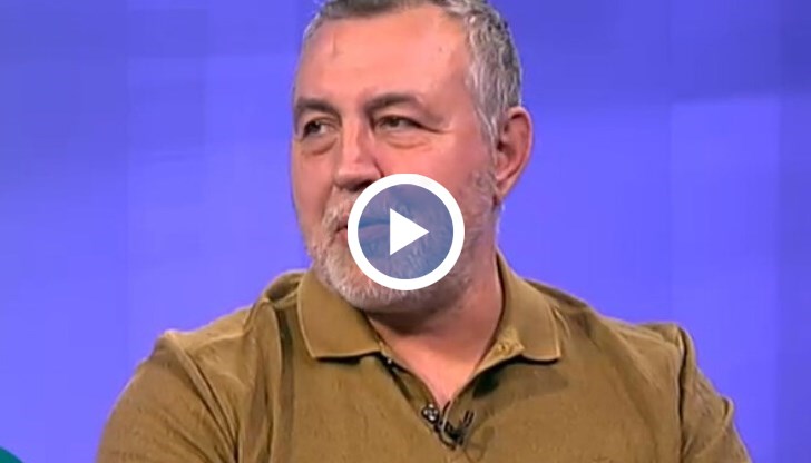 "Властта не комуникира с нас", посочи актьорът