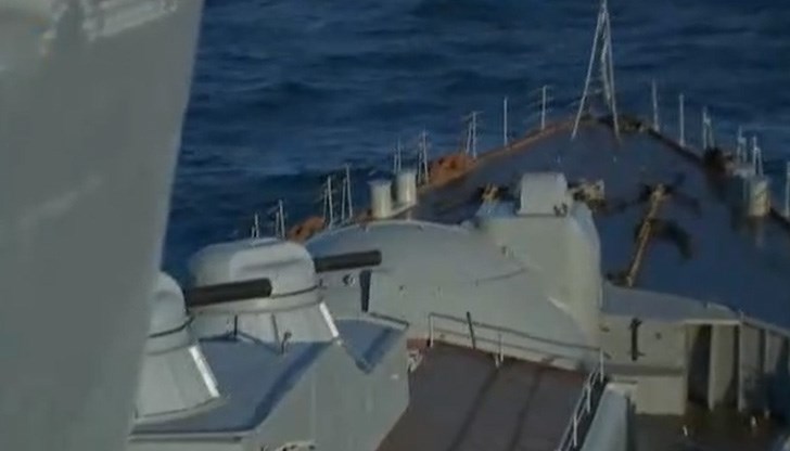 Според Русия, крайцерът е потънал в резултат на пожар